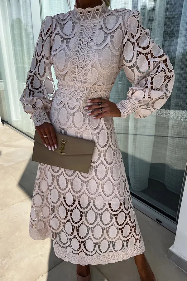 Amina - Romantic Lace Dress