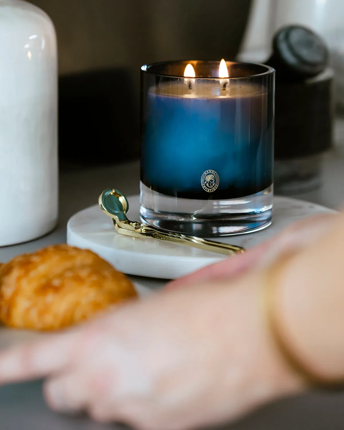 Kandl-Artistique Sueded Oud Candle