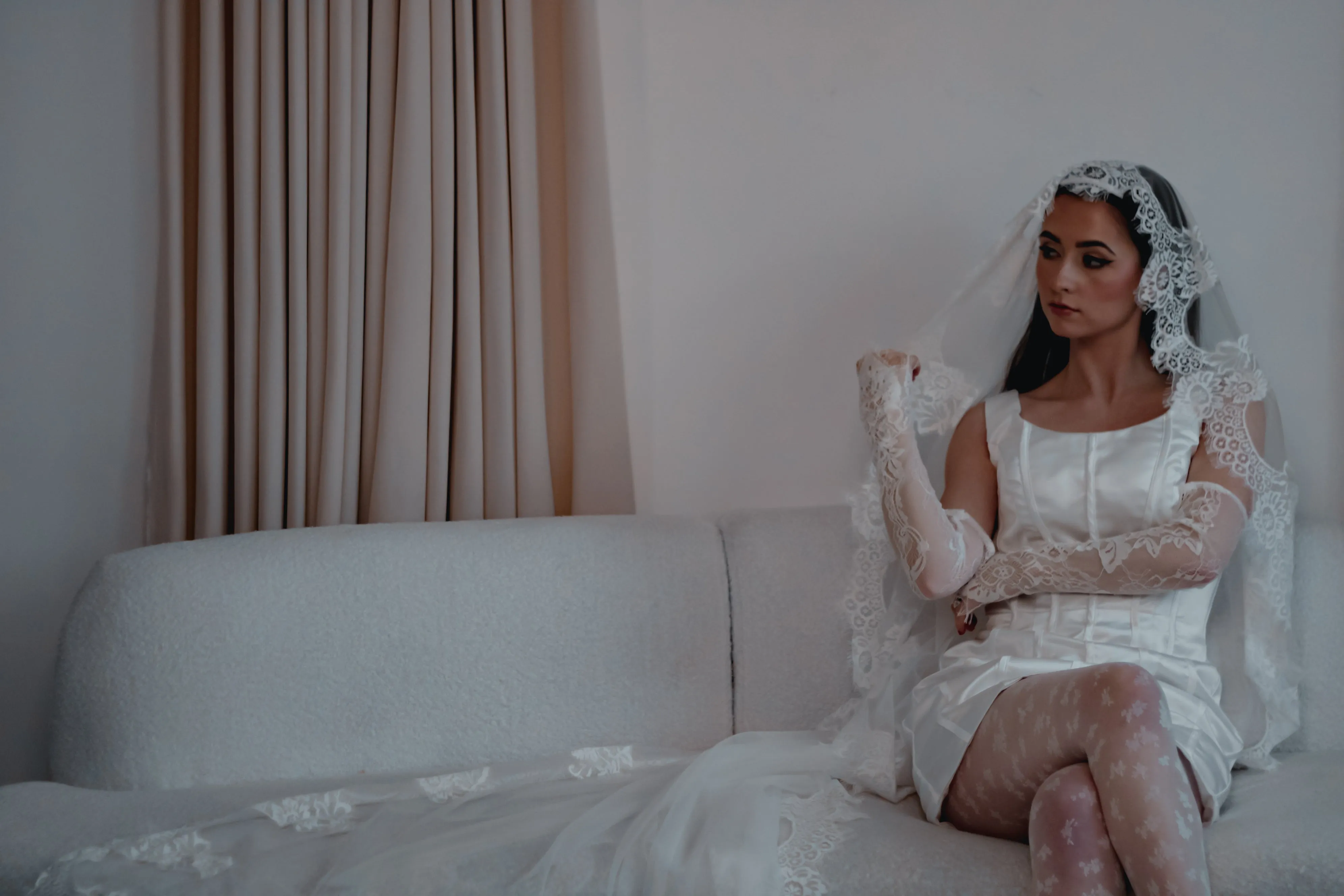 Sample Chantilly Lace Chapel Wedding Veil