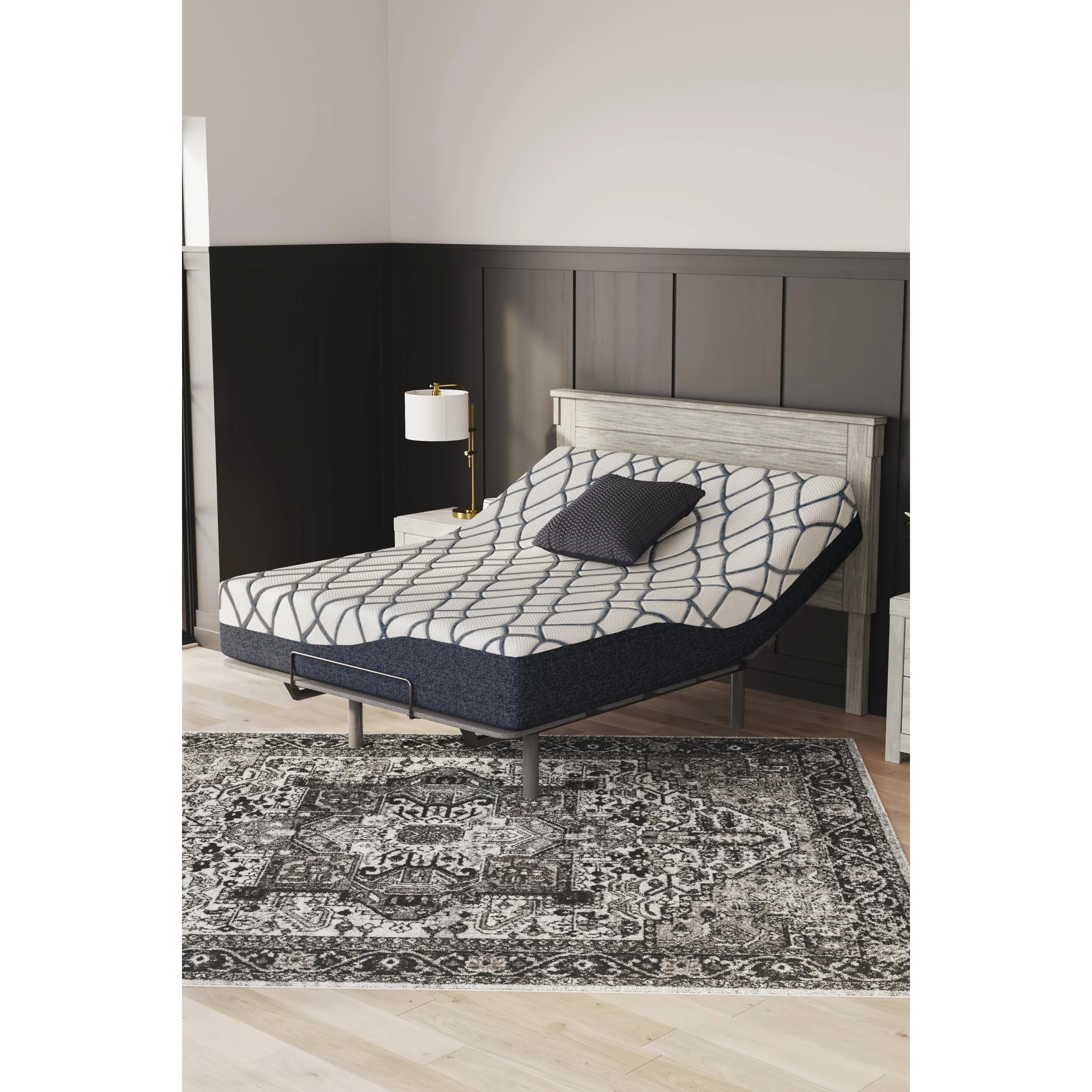 Sierra Sleep 12 Inch Chime Elite 2.0 M42631 Queen Mattress