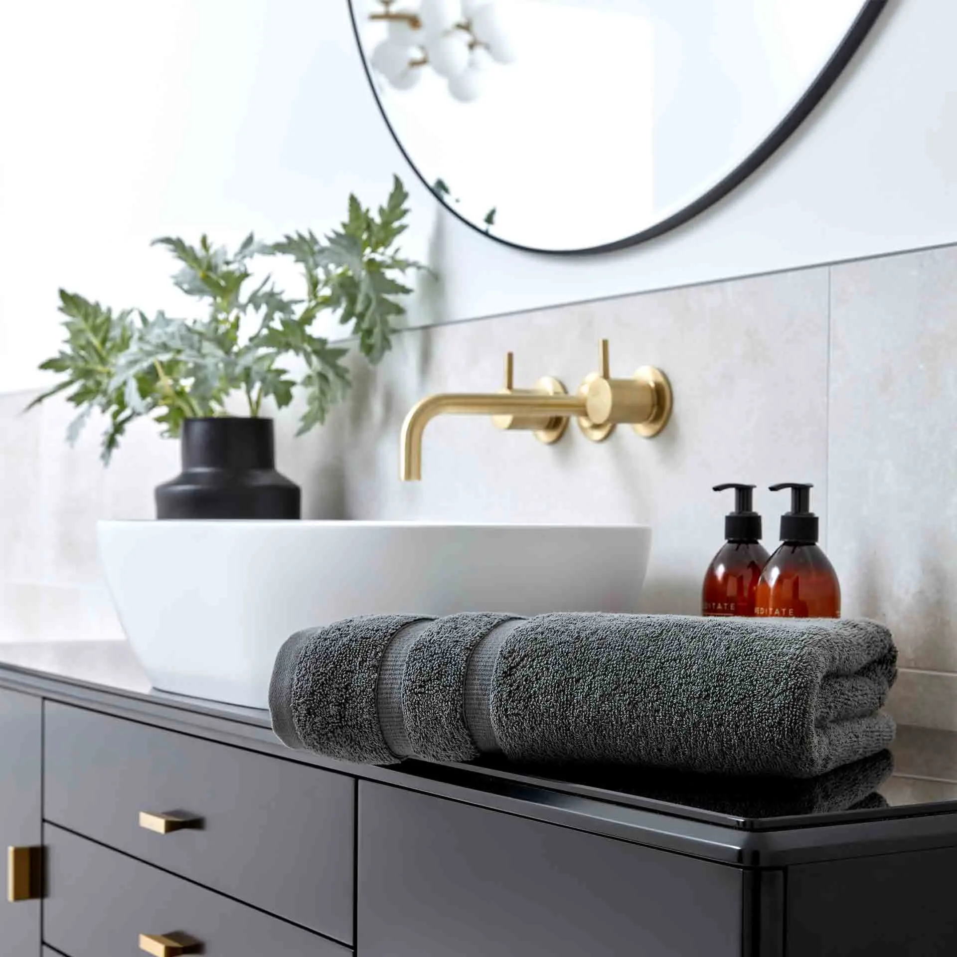 Signum Towels - Combed Cotton 675 GSM
