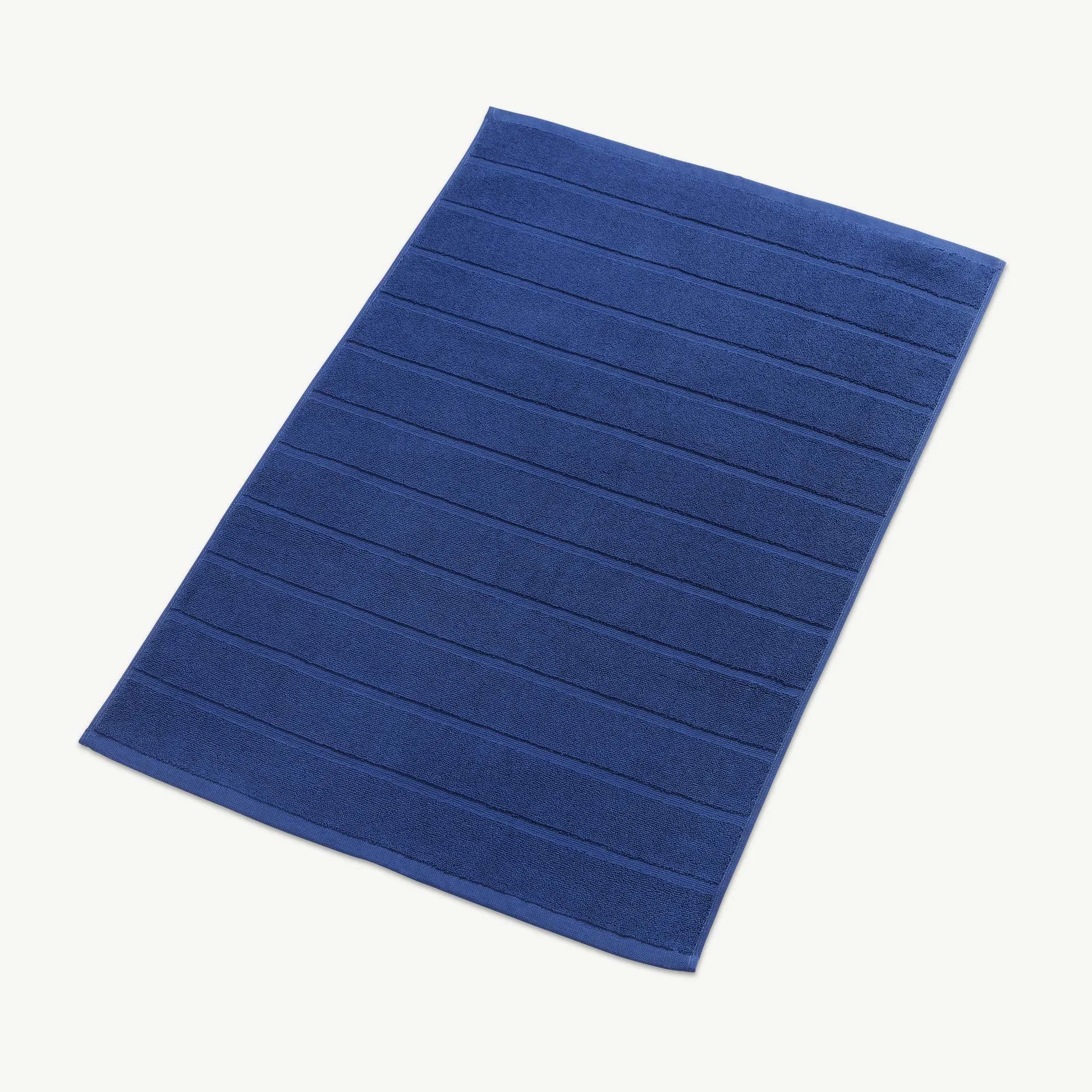 Signum Towels - Combed Cotton 675 GSM