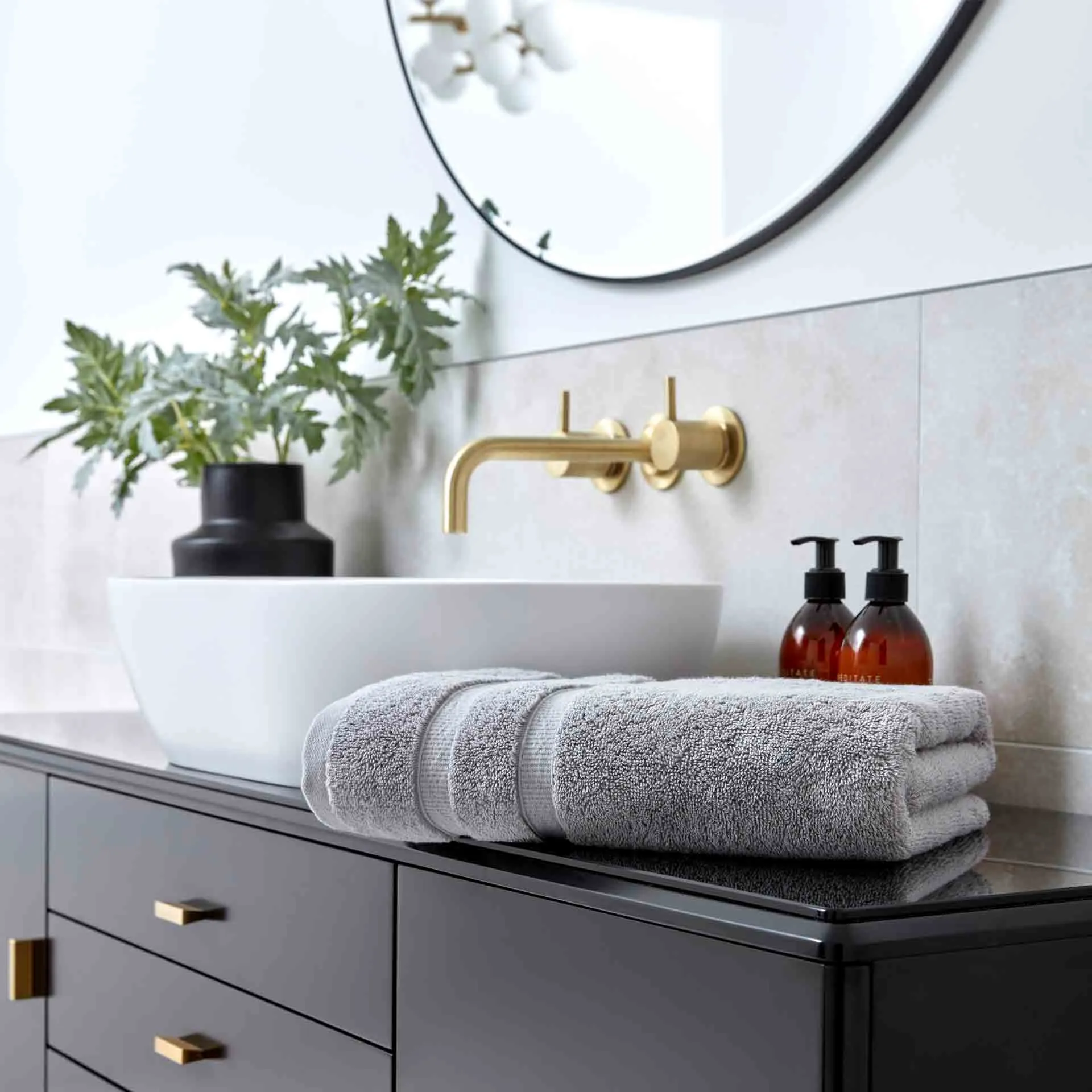 Signum Towels - Combed Cotton 675 GSM