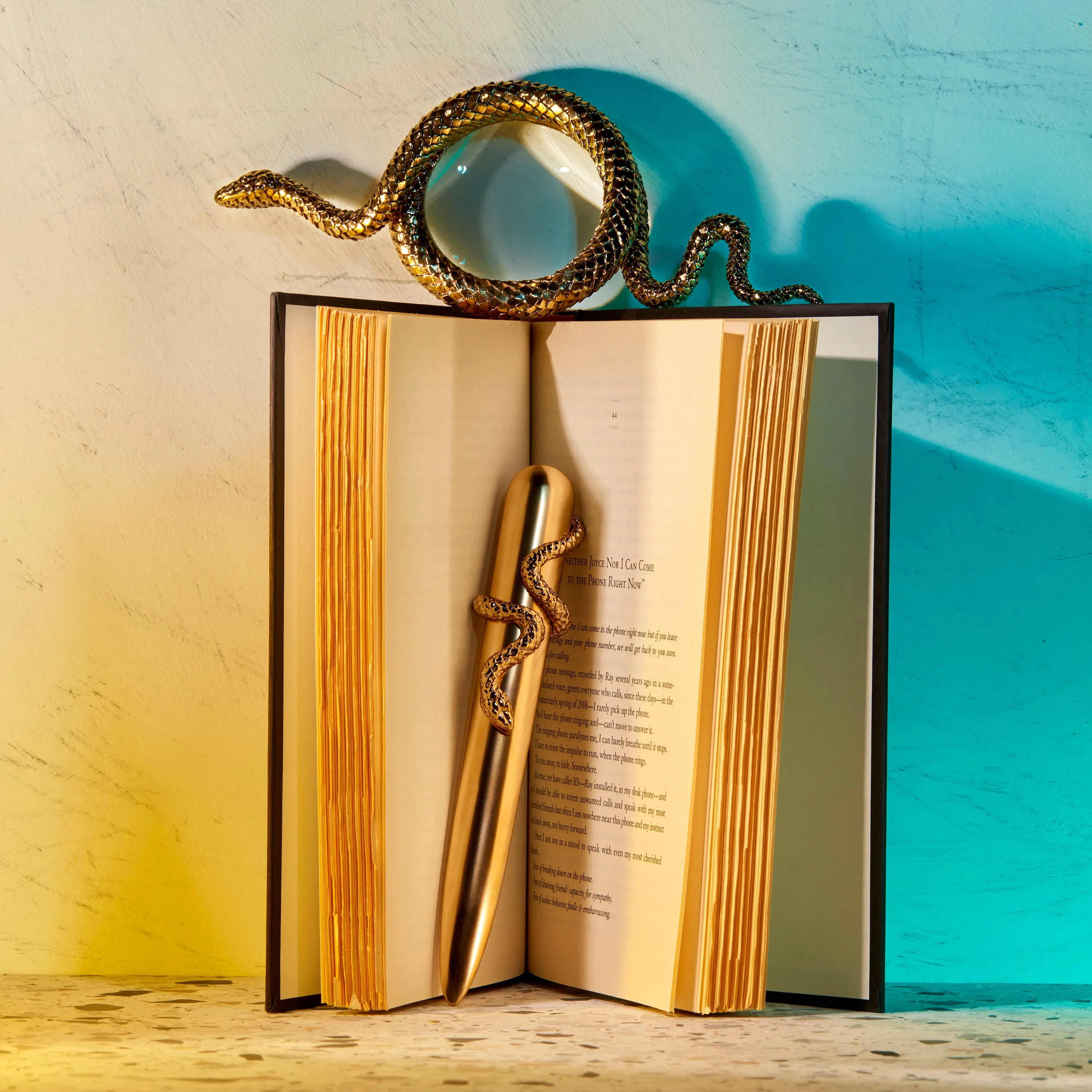 Snake Magnifying Glass - Large