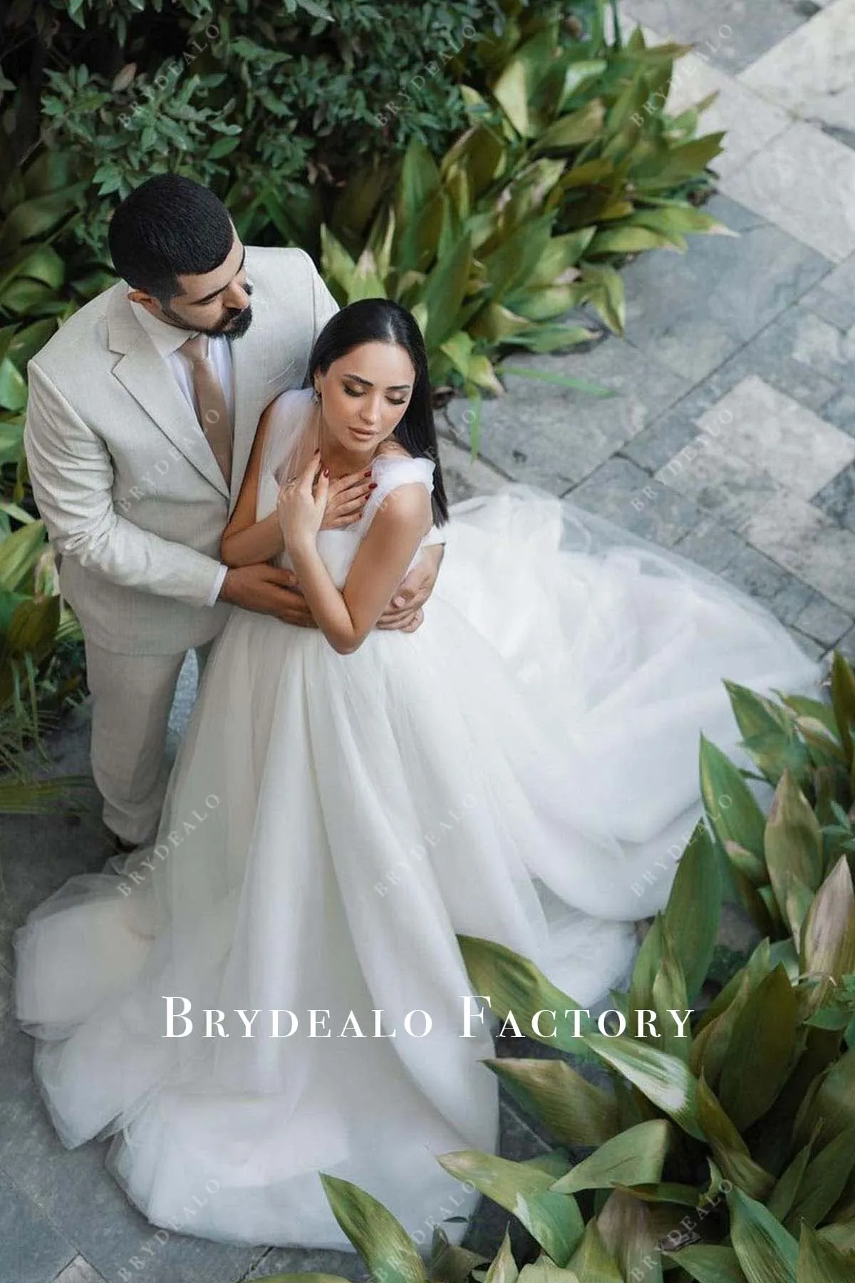White Tulle Off Shoulder Sweetheart Neck Wedding Ballgown